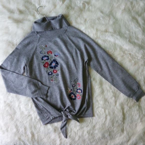 BB Dakota Embroidered Tie Front Christie Sweater - Picture 2 of 8